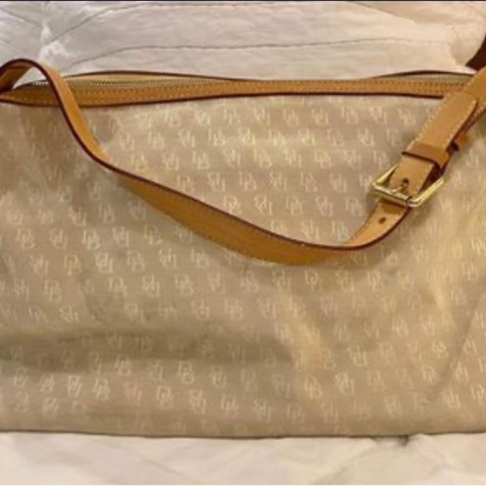 Dooney & Bourke